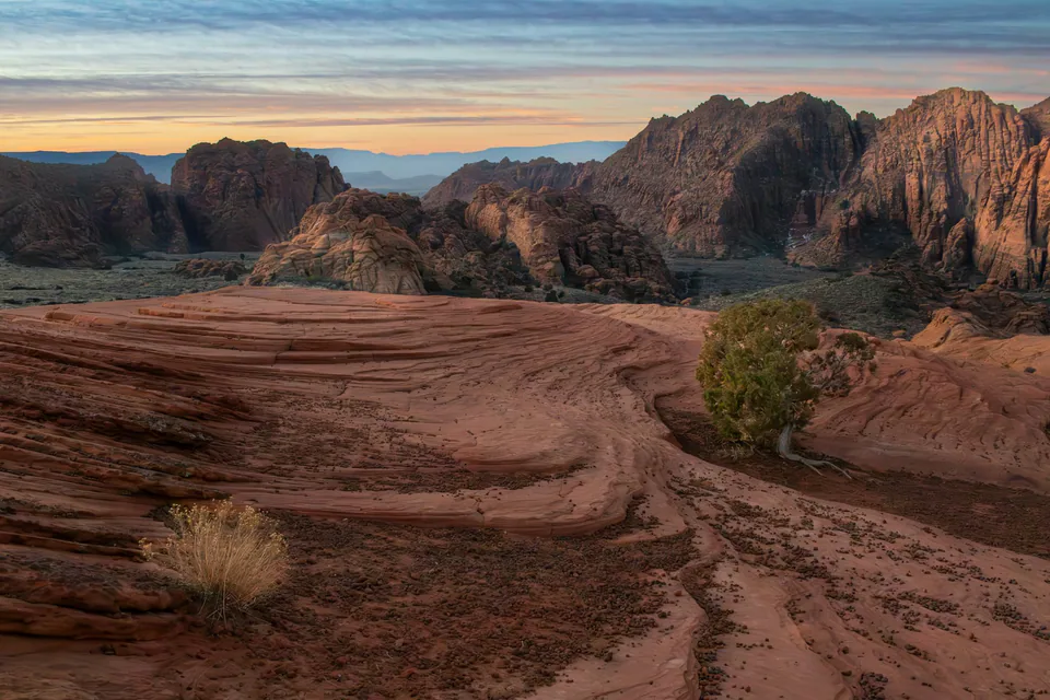 Red sandstone and wide open sky in Snow Canyon, Utah